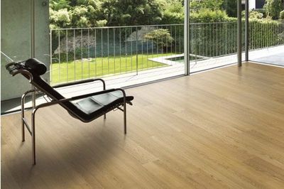 比肌膚還有彈性的地板 得高wicanders軟木地板的魅力與計(jì)算機(jī)房專業(yè)維護(hù)服務(wù)解析